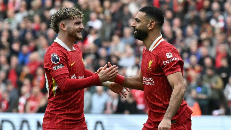 محمد صلاح يودّع إليوت برسالة مؤثرة