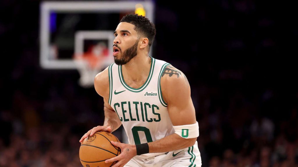 تايتوم لا يستبعد عودته إلى الملاعب هذا الموسم