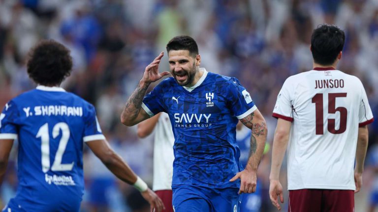 أسد مغربي يحل أزمة ميتروفيتش في الهلال