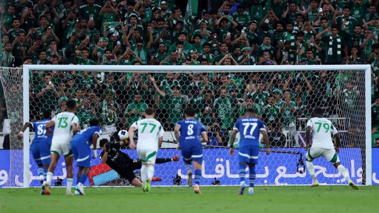 عضو لجنة التوثيق يحسم الجدل حول انتصار الأهلي على الهلال 12-0