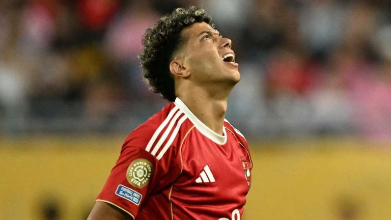 صدمة للأهلي.. إمام عاشور يغيب عن قمة الزمالك