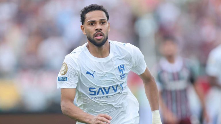 تقرير برازيلي: لودي هرب من الهلال على طريقة أفلام الأكشن