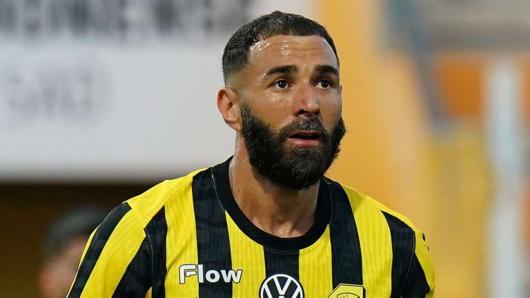 من بوابة الاتحاد.. بنزيما يكتب سطرًا جديدًا في مسيرته الذهبية