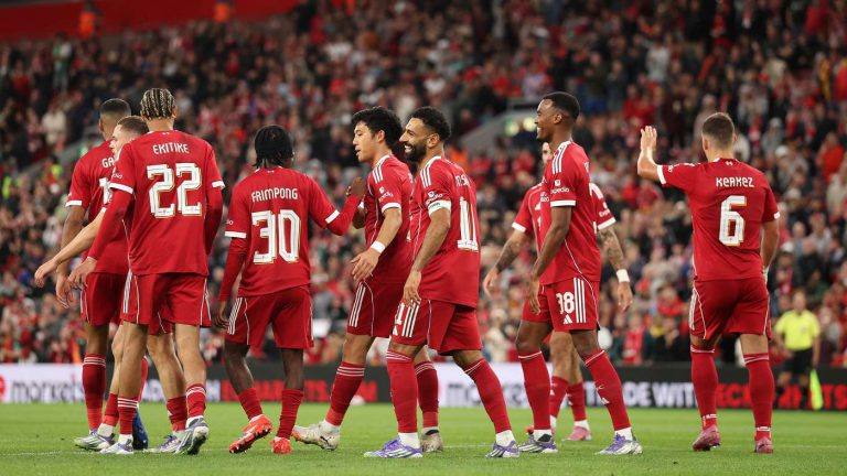 بعد 36 عاما.. ليفربول يحتفل بإقرار قانون هيلزبره