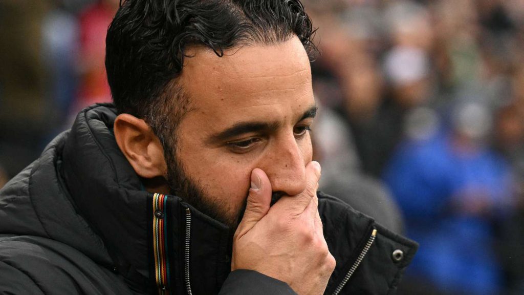 مساعد فيرجسون السابق يكشف وصفة إنقاذ مانشستر يونايتد