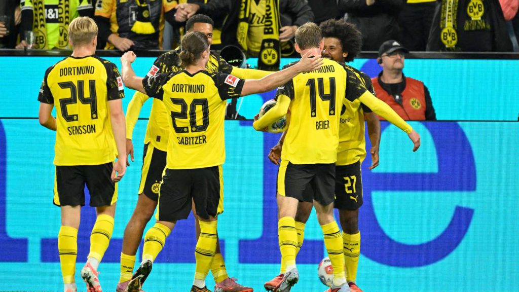 دورتموند يستعيد الوصافة بفوز صعب على فولفسبورج