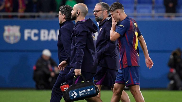 برشلونة يفقد نجمه في 4 مباريات
