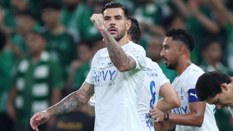 الهلال يعود لسكة الانتصارات على أنقاض الأخدود