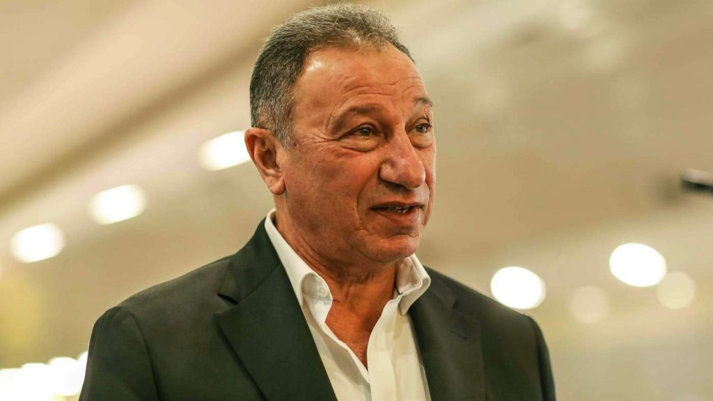قرار جديد للخطيب بشأن خليفة ريبيرو