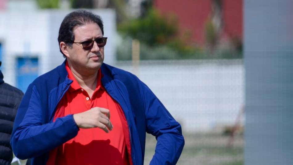 هشام أيت منا: عشت الجحيم وأعد يقيادة الوداد للألقاب