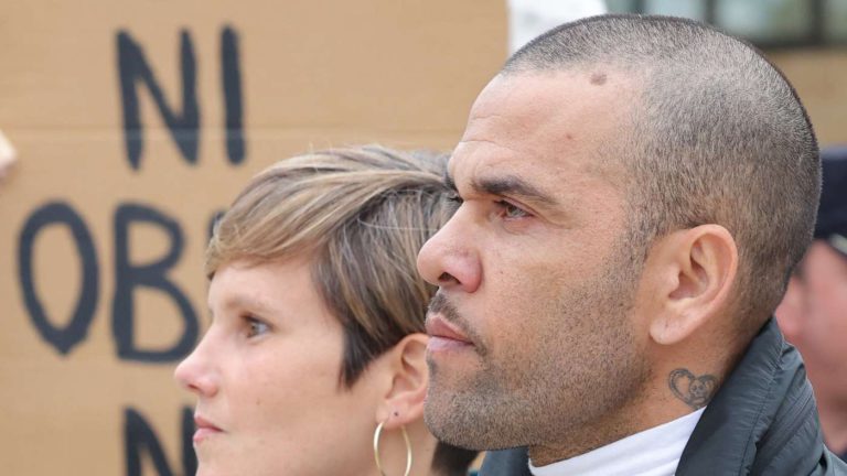 وداعا كرة القدم.. ألفيس يغير مساره المهني بعد خروجه من السجن وداعا كرة القدم.. ألفيس يغير مساره المهني بعد خروجه من السجن