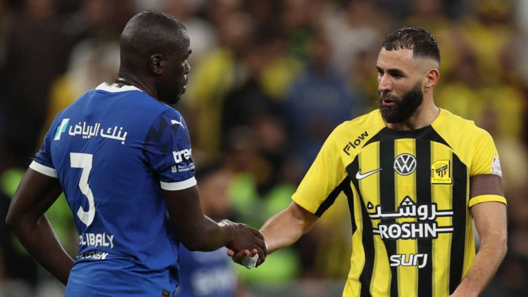 تشكيل الكلاسيكو: بنزيما يقود هجوم الاتحاد.. وإنزاجي يثبت كتيبته تشكيل الكلاسيكو: بنزيما يقود هجوم الاتحاد.. وإنزاجي يثبت كتيبته