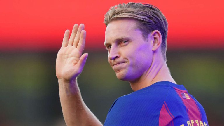 دي يونج بعد التجديد: أريد الاستمرار في برشلونة لسنوات طويلة