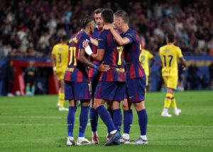 توريس أم ليفاندوفسكي؟.. الأرقام تصب في صالح قرش برشلونة بالكلاسيكو