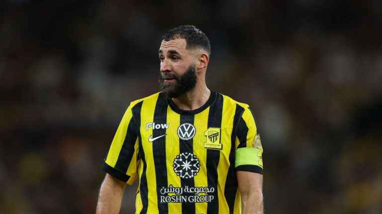 بين الانتقادات والطموح.. هل يستعيد بنزيما بريقه أمام الهلال؟