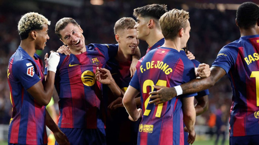 أنباء سارة لفليك.. برشلونة يستعيد ليفاندوفسكي وجارسيا أنباء سارة لفليك.. برشلونة يستعيد ليفاندوفسكي وجارسيا