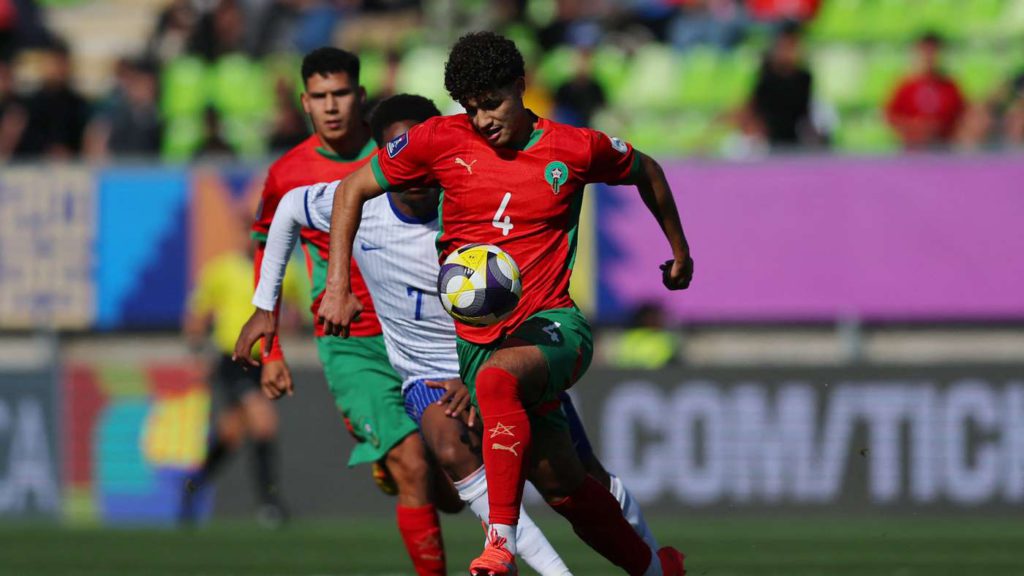 إسماعيل باعوف في حوار لـ elkora.ma: حققت حلمي الأول بتشيلي.. وهذا سبب مغادرة أندرلخت إسماعيل باعوف في حوار لـ elkora.ma: حققت حلمي الأول بتشيلي.. وهذا سبب مغادرة أندرلخت