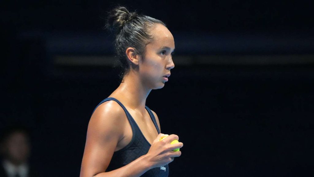 ليلى فرنانديز تواصل انتصاراتها وتتخطى ساكاري في طوكيو