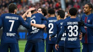 سان جيرمان يخطط للتمسك بالصدارة وسط مطاردة حامية من لانس ومارسيليا