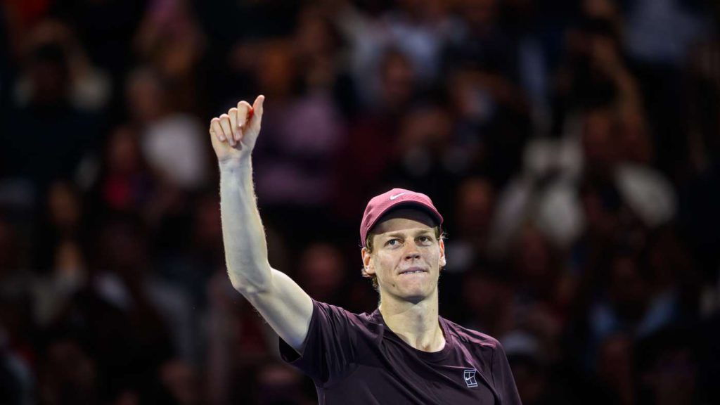 كيف يخطف سينر صدارة التصنيف العالمي للتنس من ألكاراز؟ كيف يخطف سينر صدارة التصنيف العالمي للتنس من ألكاراز؟