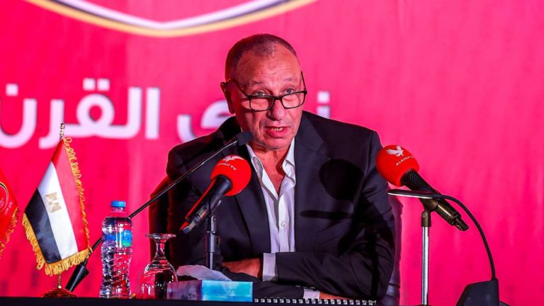 محمود الخطيب: استاد الأهلي هو المشروع الكبير.. ولا نقبل سوى بالألقاب والبطولات محمود الخطيب: استاد الأهلي هو المشروع الكبير.. ولا نقبل سوى بالألقاب والبطولات