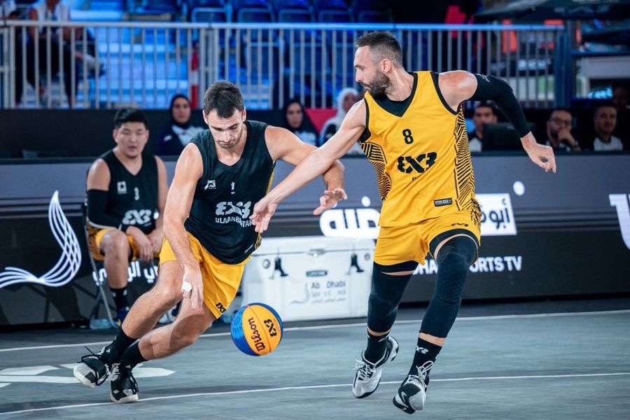 منتخب الجزائر يشارك في الجولة العالمية للسلة الثلاثية بأبوظبي