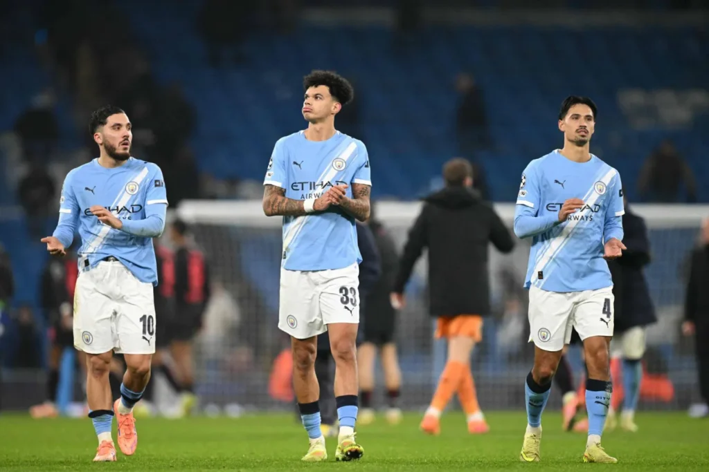 غوارديولا يعترف: تغييرات جذرية كلفت مانشستر سيتي هزيمة أوروبية مفاجئة