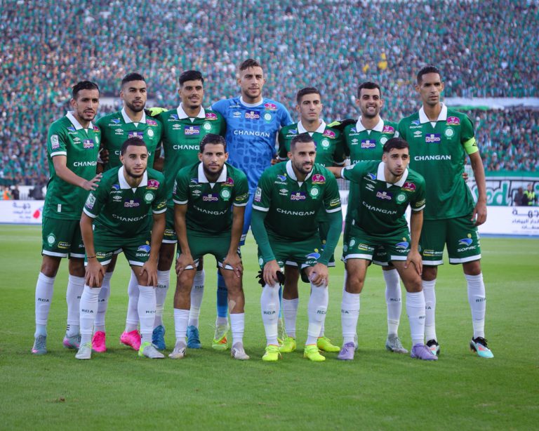 الرجاء الرياضي يعلن عن برنامج معسكره الإعدادي في السعودية استعدادًا لاستئناف البطولة