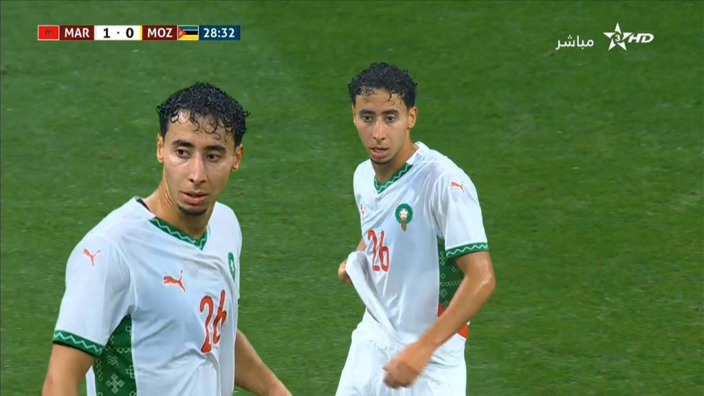 أنس صلاح الدين يبهر الجماهير في ظهوره الأول مع المنتخب المغربي