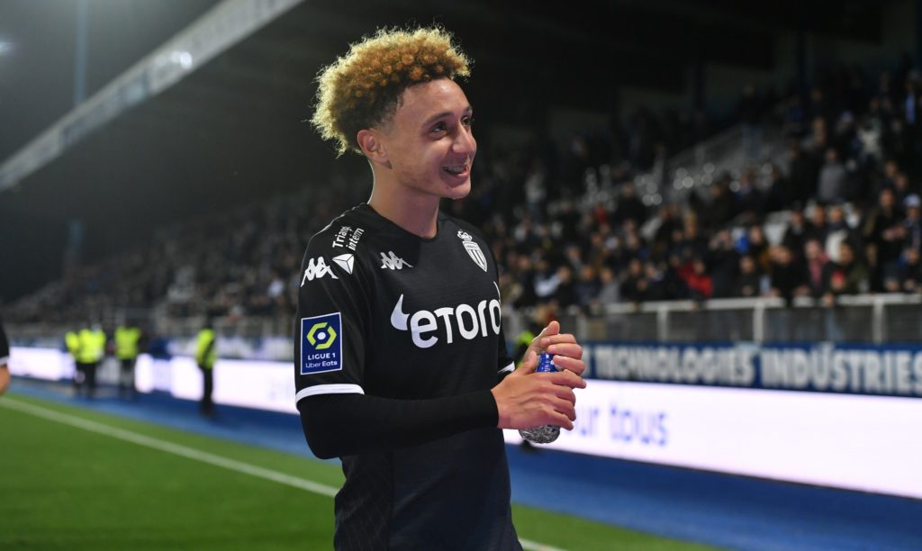 بنصغير يثير الجدل: "لن أسند ركلة الجزاء لحكيمي"