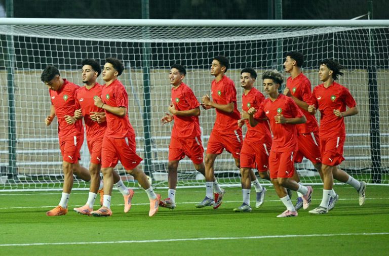 "أشبال الأطلس" يبدأون الاستعداد لمواجهة مالي الحاسمة في مونديال الناشئين