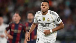 صراع مبابي وسان جيرمان يتصاعد: مطالبات مالية ضخمة تضع النادي واللاعب في مواجهة قضائية صراع مبابي وسان جيرمان يتصاعد: مطالبات مالية ضخمة تضع النادي واللاعب في مواجهة قضائية