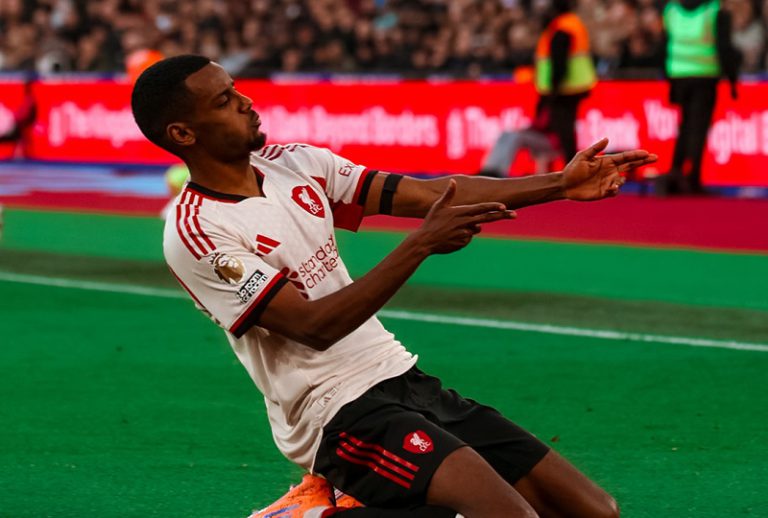 ليفربول يستعيد التوازن: فوز ثمين على ويستهام يعيد "الريدز" إلى سكة الانتصارات