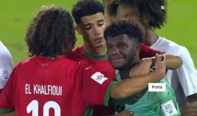 دموع كوتران تُضيء مونديال الناشئين: حارس كاليدونيا الجديدة يأسُر القلوب رغم الخسارة أمام المغرب