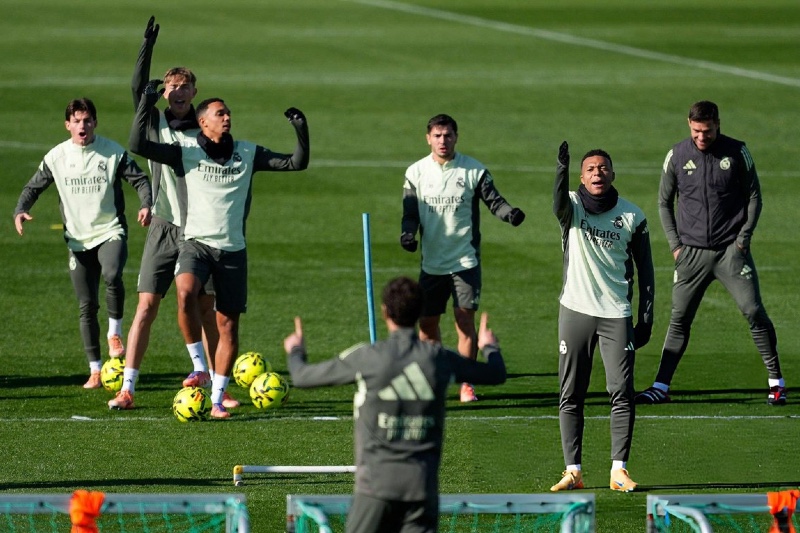 ضربة موجعة لريال مدريد: 6 غيابات مؤثرة قبل مواجهة إلتشي الحاسمة