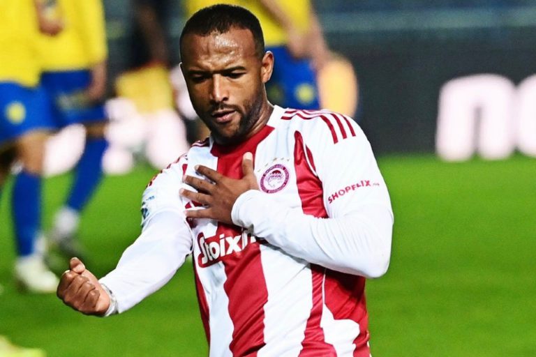 أيوب الكعبي يتألق في اليونان: هدف يقود أولمبياكوس للفوز و يعزز صدارة الهدافين