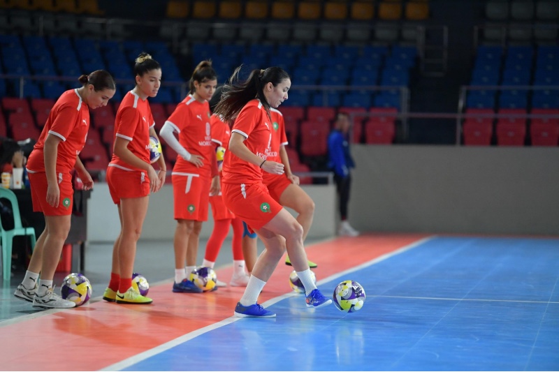 "اللبؤات" المغربية تنهي استعداداتها لمواجهة إسبانيا الحاسمة في كأس العالم لكرة القدم داخل الصالات