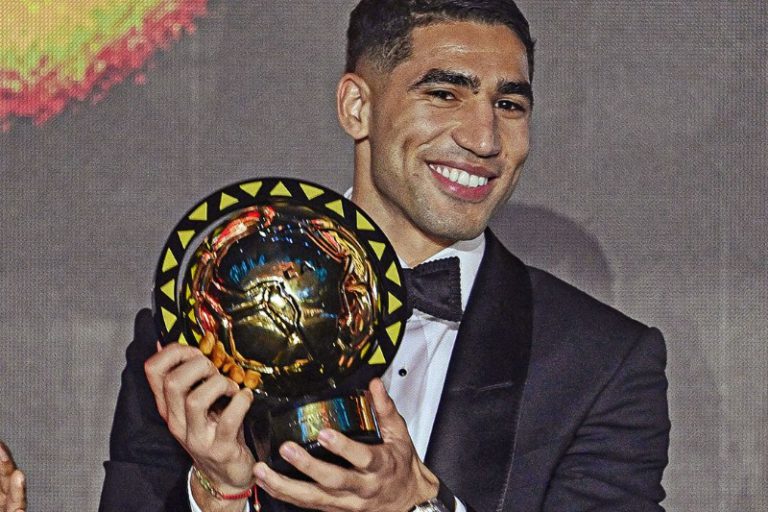 أشرف حكيمي ينافس على جائزة "غلوب سوكر" لأفضل لاعب في العالم 2025