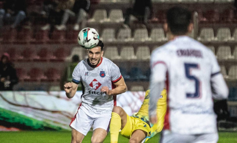 اتحاد العاصمة الجزائري يخطف فوزًا قاتلاً من أولمبيك آسفي المغربي في الكونفدرالية