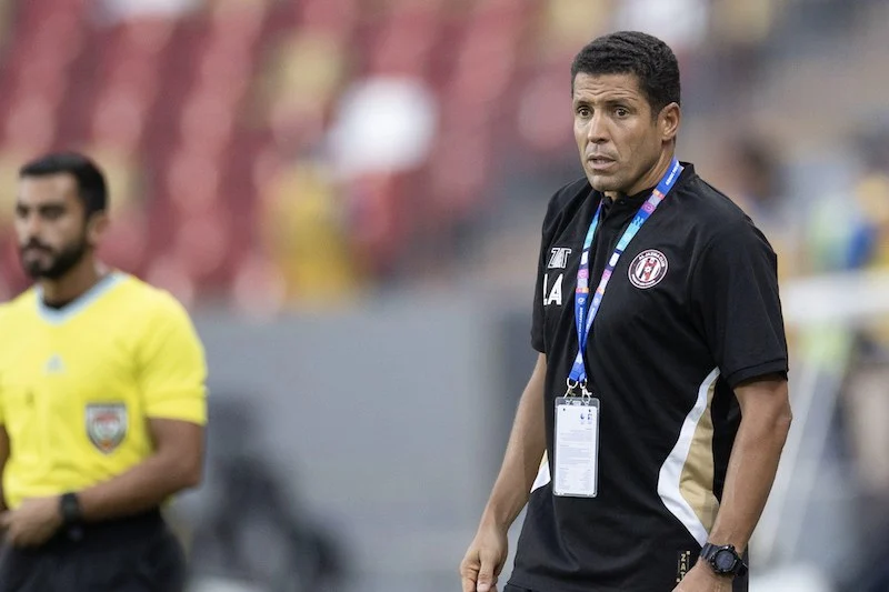 عموتة يشعل "توقعاتي" ويتوقع نهائيًا مغربيًا مصريًا في كأس العرب ويفضل السد على الوداد