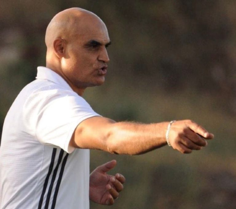 شباب أطلس خنيفرة يعلن انفصاله عن بوطهير.. والبحث عن مدرب جديد لتعزيز المنافسة