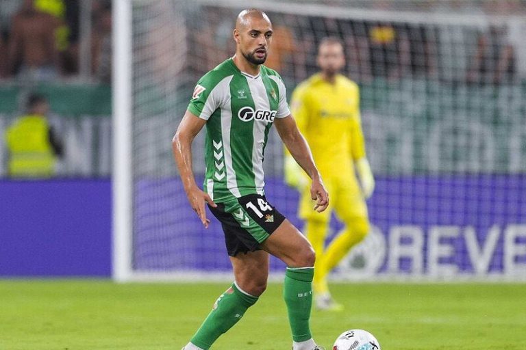 سفيان أمرابط يشيد بالكرواني ويتحدث عن علاقته الخاصة بأوتريخت قبل مواجهة الدوري الأوروبي