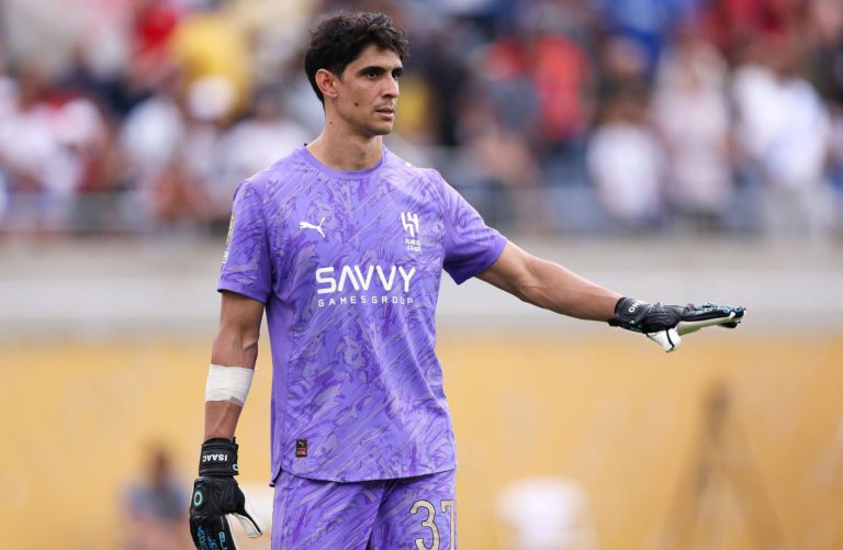 إنزاغي يكشف سبب غياب بونو عن تدريبات الهلال.. وجاهزيته لمواجهة الفتح