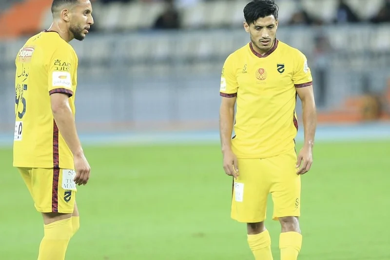 الكوكب المراكشي يعزز صفوفه بالتعاقد مع النجم عبد الإله الحافظي