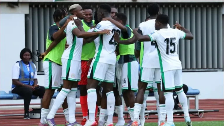 نيجيريا تتجاوز أزمة المكافآت.. وتركيز اللاعبين على مواجهة الغابون الحاسمة