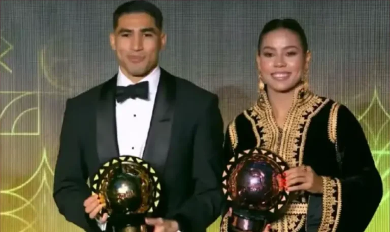 قفطان غزلان شباك المغربي يتألق في حفل جوائز الكاف ويخطف الأضواء