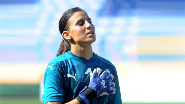 الرميشي تتألق إفريقيًا: حارسة الجيش الملكي تحصد جائزة الأفضل بعد التتويج بدوري الأبطال