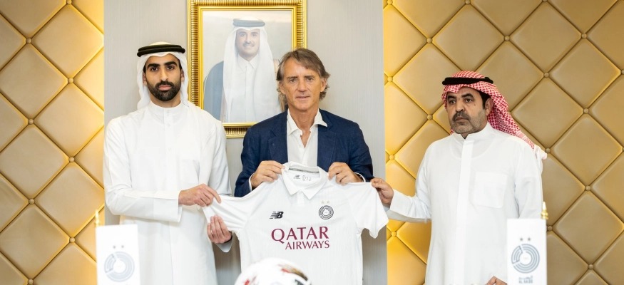 مانشيني يوقع مع السد القطري: الكشف عن قيمة راتبه الفلكي