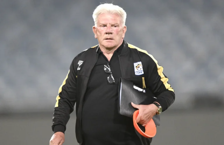 مدرب أوغندا يُشيد بـ"الآلة المغربية": خط الوسط "الأسود" يُبهر بعد رباعية طنجة