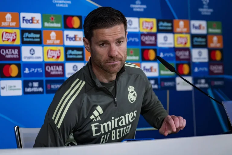 إدارة ريال مدريد تصدم تشابي ألونسو برفض طلباته في الميركاتو